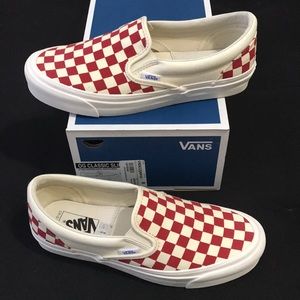 vans vault checkerboard red